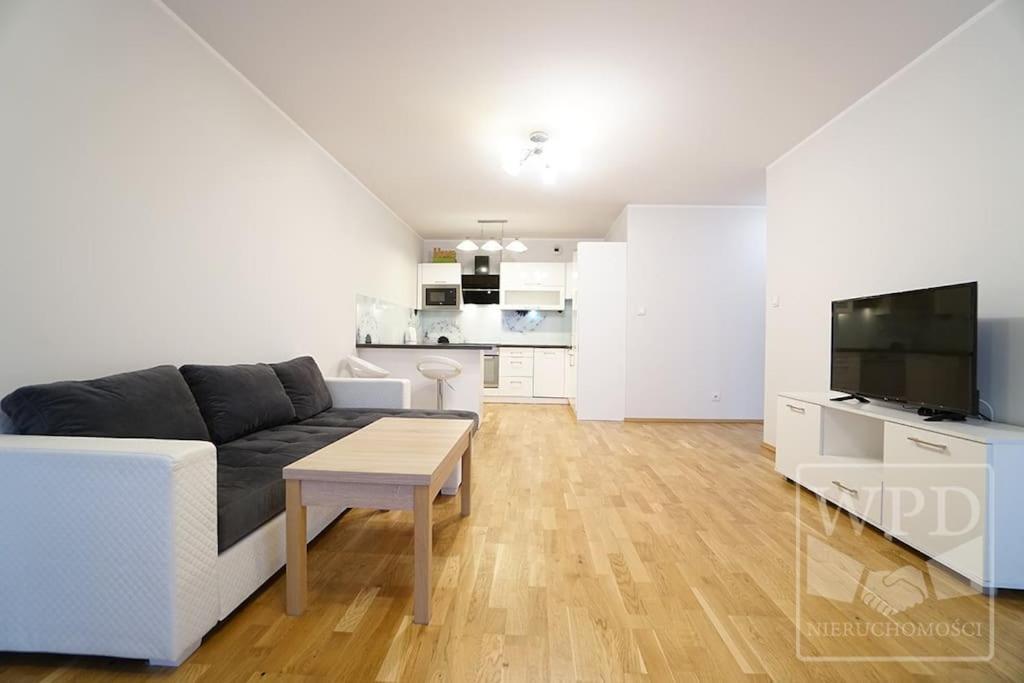 Modern Apartment-City Center-New Building-Garage 弗罗茨瓦夫 外观 照片