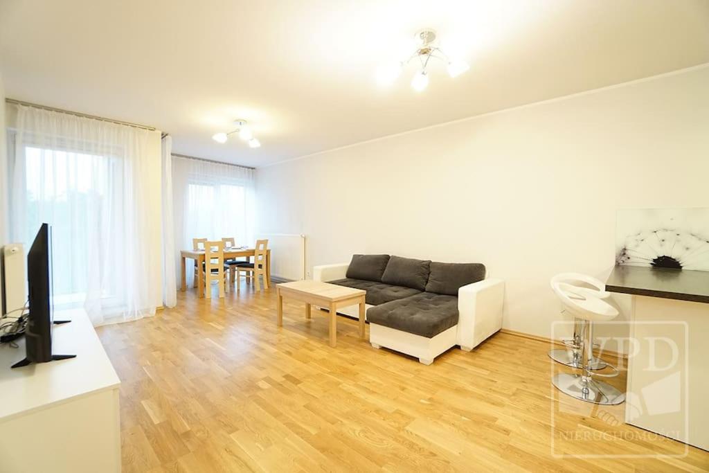 Modern Apartment-City Center-New Building-Garage 弗罗茨瓦夫 外观 照片